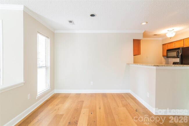 Building Photo - 2516 Cranbrook Ln