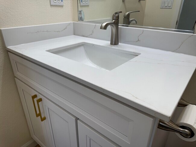 Building Photo - 4486 Chancery Ln