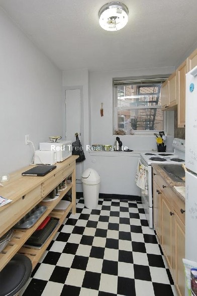 Building Photo - 20 Armington St