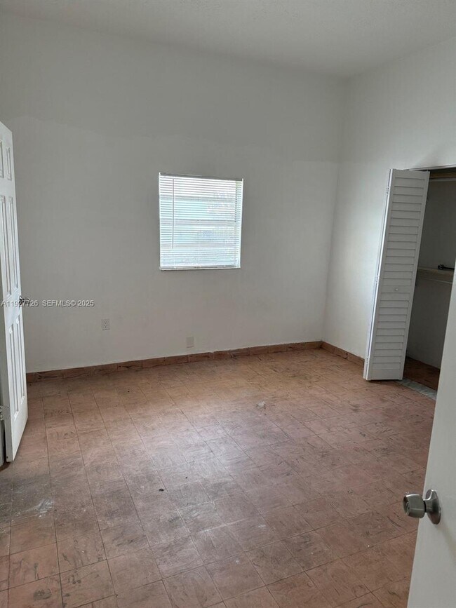 Building Photo - 2978 NW 28th St