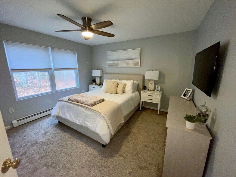 Building Photo - 118 Oslo St