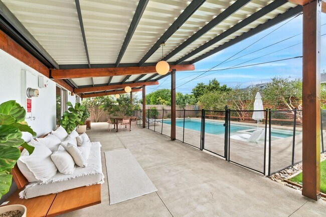 Building Photo - 14511 Clarissa Ln