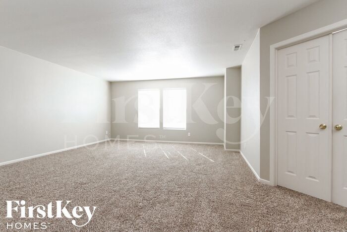 Building Photo - 8655 Hopewell Ct