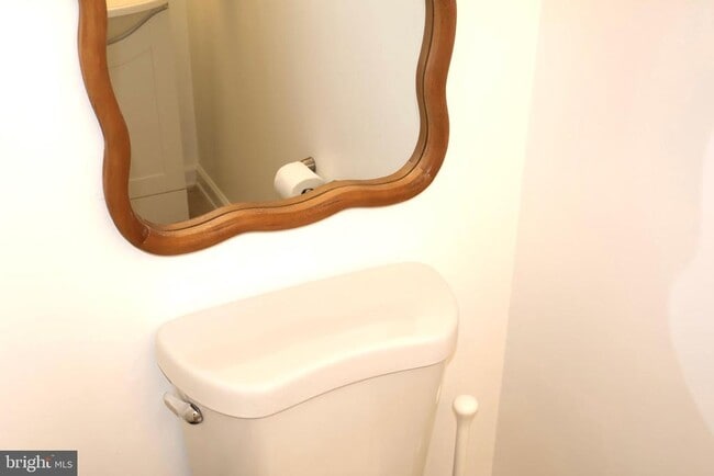 Building Photo - 5934 Mayflower Ct