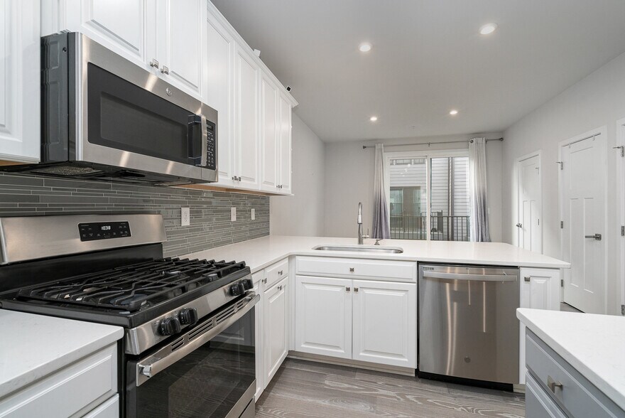 Building Photo - 123 Music Hall Way