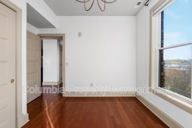 Building Photo - 1301 H St NE