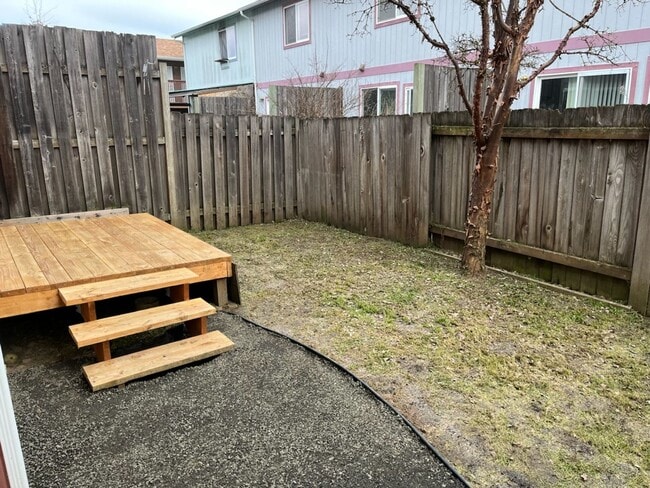 Building Photo - *Move In Special, Half off Rent! (See ad for details)*3 Bedroom Home!