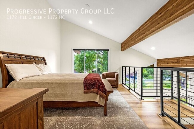 Building Photo - 1172 Hill Cir