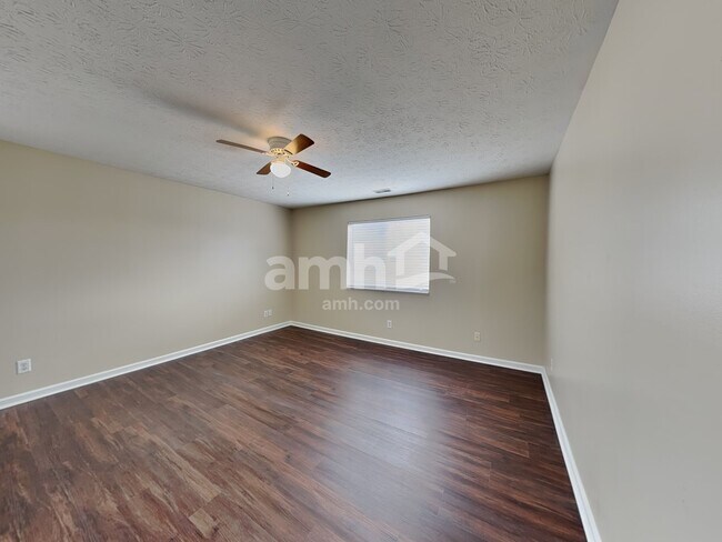 Building Photo - 6580 Dunsdin Dr