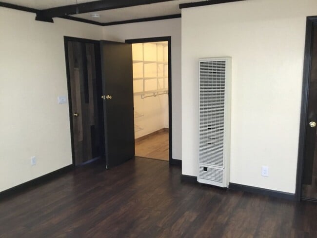 Building Photo - Beautiful 2 Bedroom  Cabin in Sugarloaf