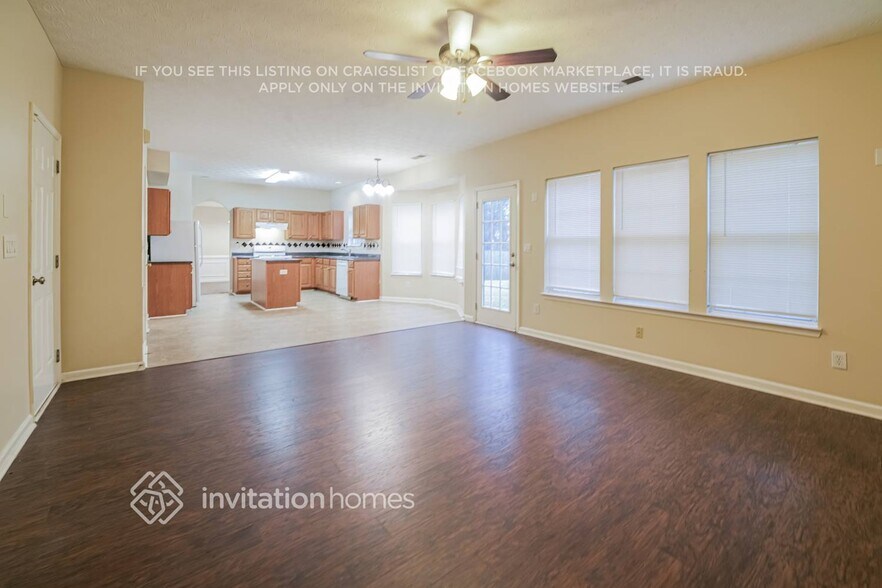 Building Photo - 2070 Dartmoth Way