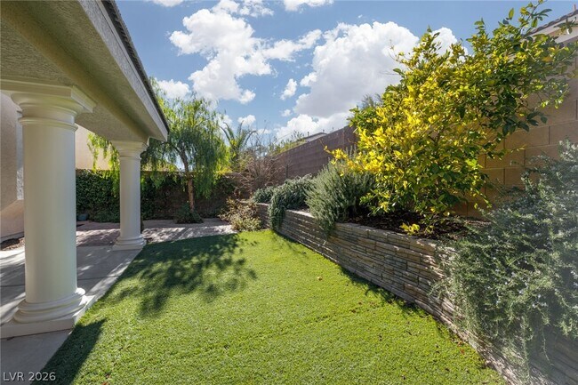 Building Photo - 10873 Carberry Hill St