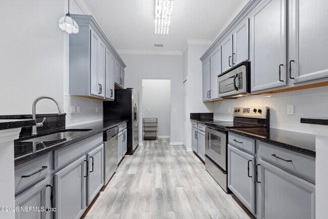Building Photo - 13835 Herons Landing Way