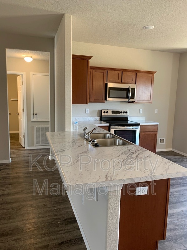 Building Photo - 6706 SW Whitmarsh Rd