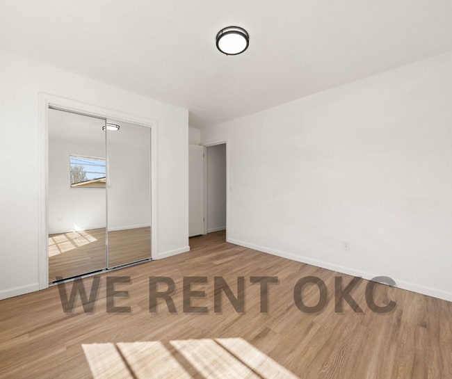 Building Photo - 16391 Lynn St