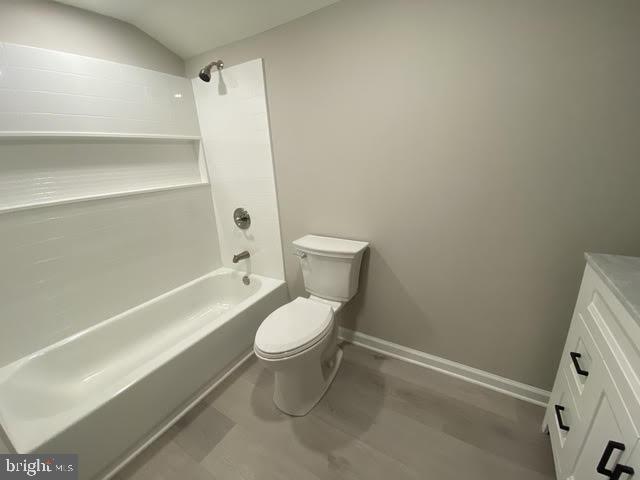 Building Photo - 16 Runnemede Rd