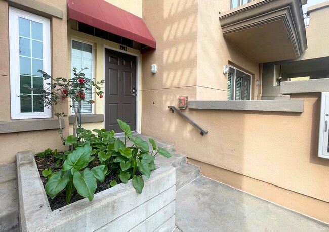 Building Photo - 3952 Richmond St