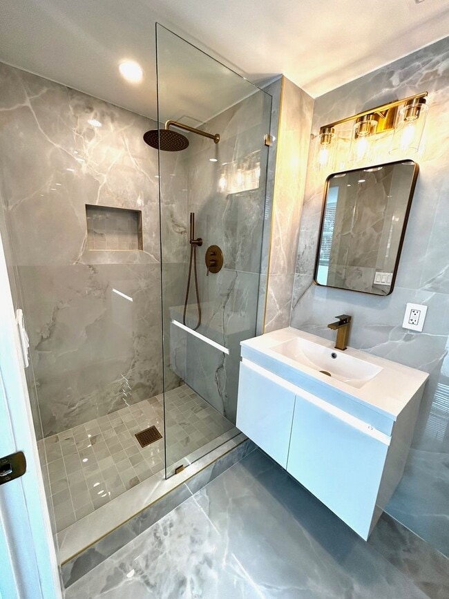 Building Photo - Fully Renovated East-Facing 2BR/2BA + Bonus Room | Ocean Views | In-Unit W/D