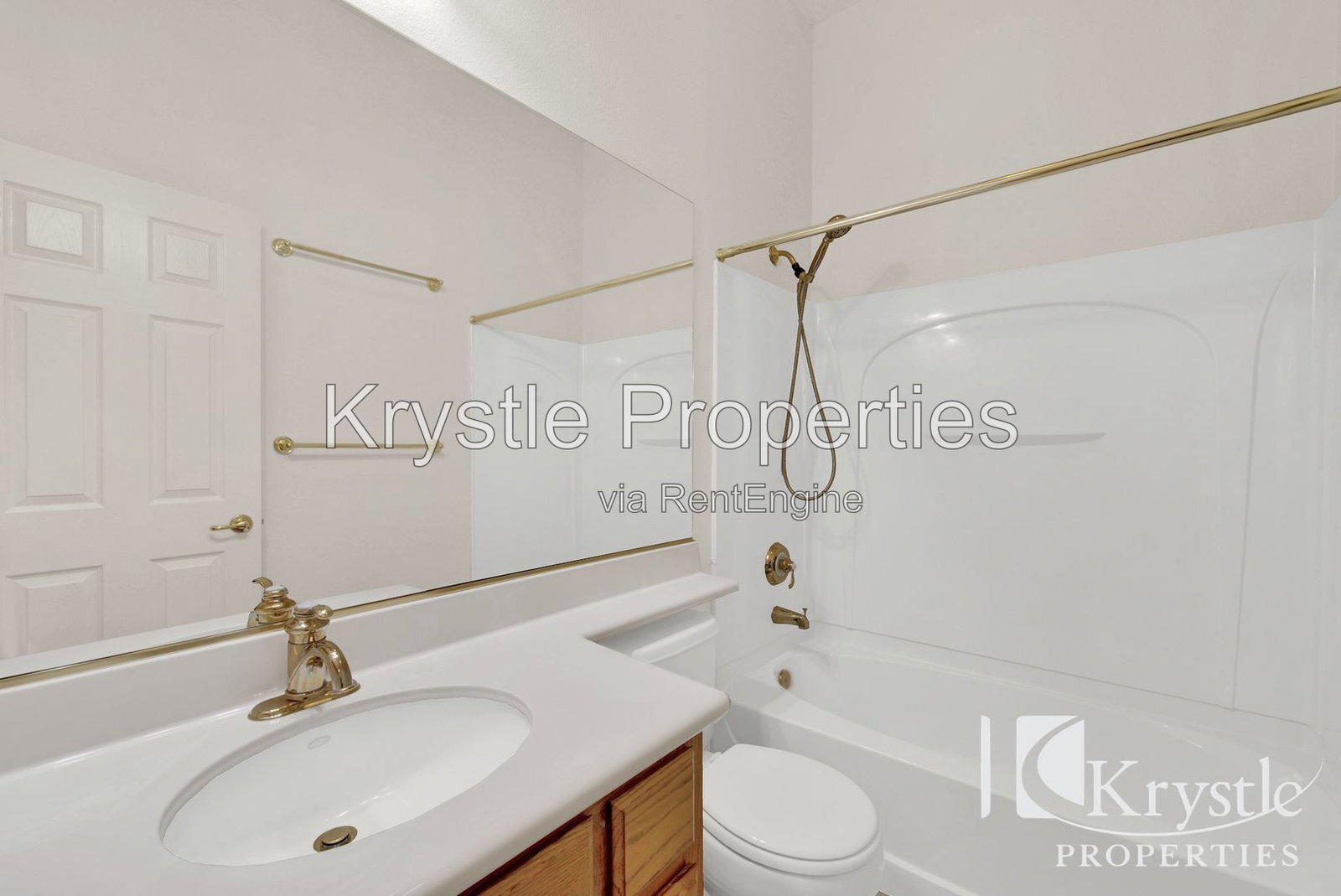 Building Photo - 8401 Benavente Ct