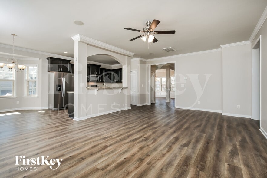 Building Photo - 5105 Sleepy Falls Run