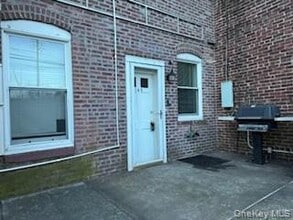 Building Photo - 145 Tulip Ave