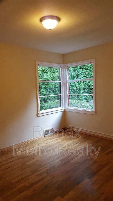 Building Photo - 9005 45th Ave NE