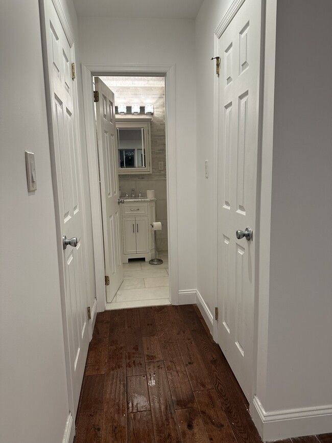 Building Photo - 14146 Pershing Cres