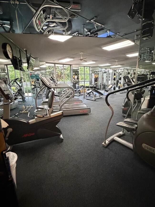 Building Photo - 3400 NE 192 St