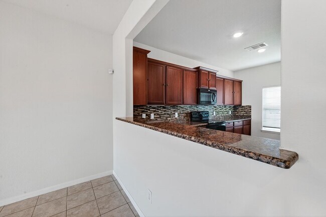 Building Photo - 228 Elm Patch Dr