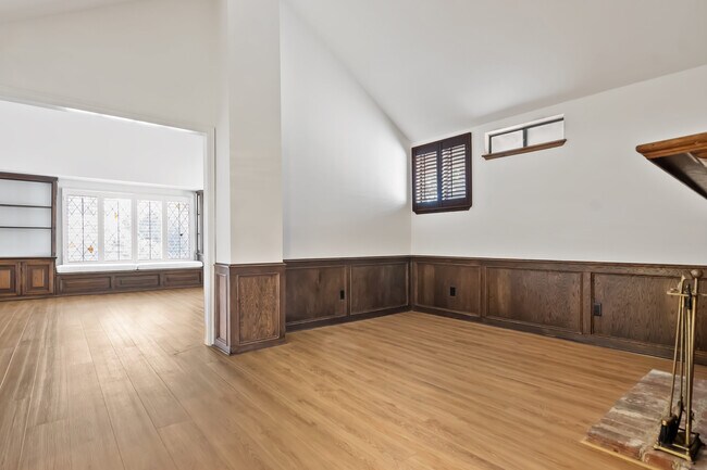 Building Photo - 3009 Nicada Dr