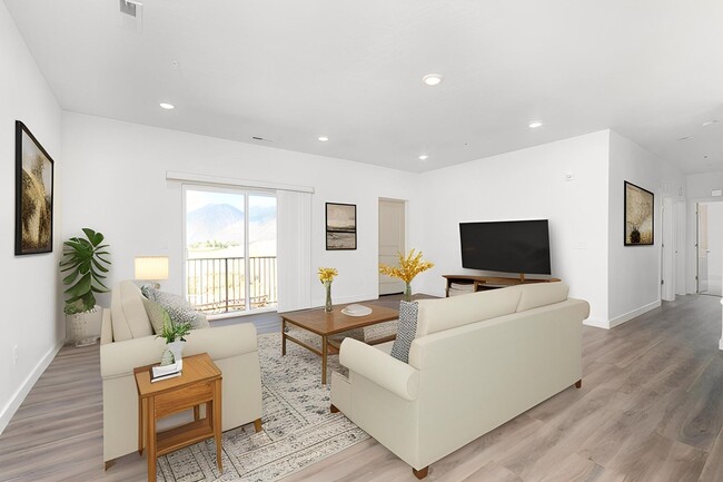 Building Photo - Spacious 3-Bed, 2-Bath Condos in Vista Vie...