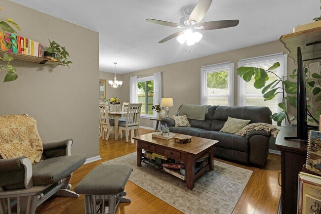 Building Photo - 3 Bed 2 Bath for Rent in Virginia Beach