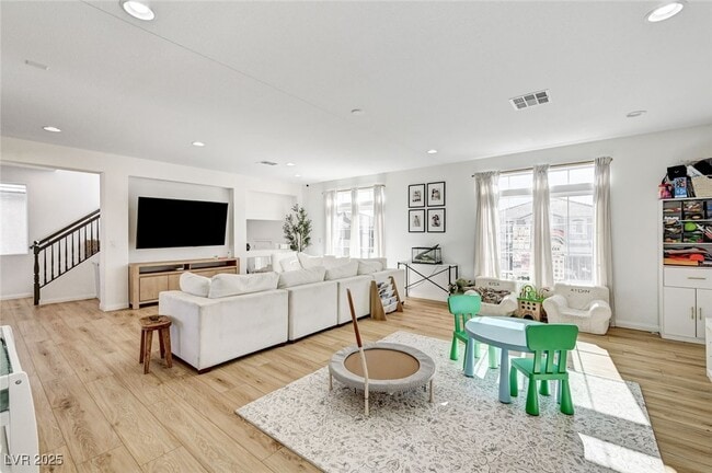 Building Photo - 6328 Rock Strm Ln