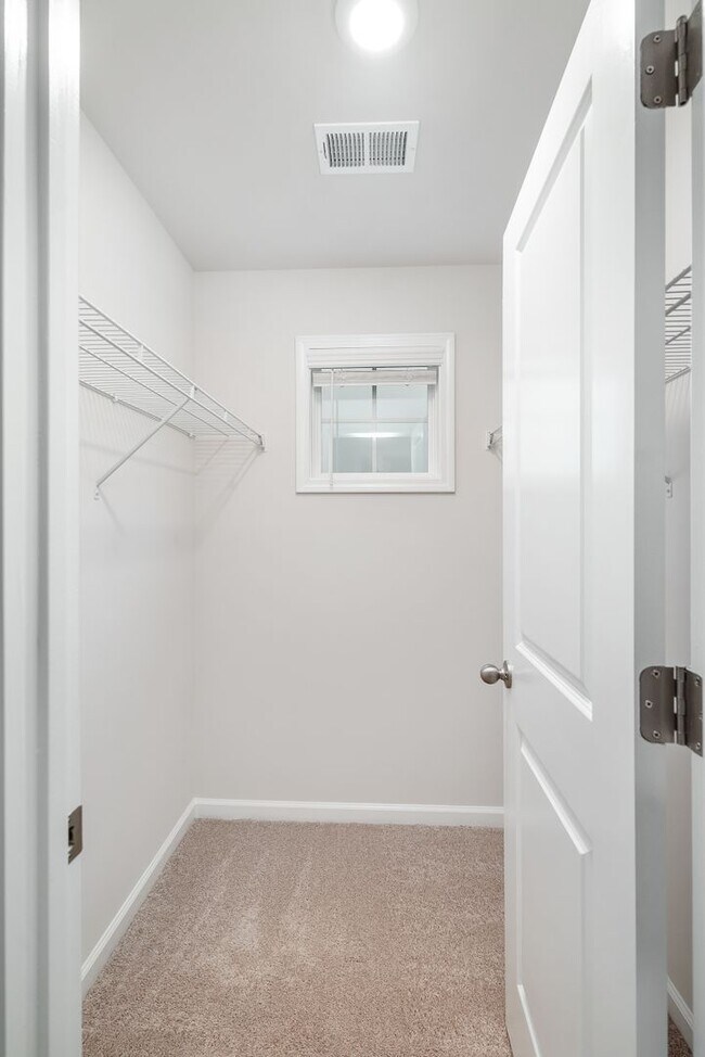 Building Photo - Welcome Home to Clairbourne Estates – Spacious, Stylish & Move-In Ready!