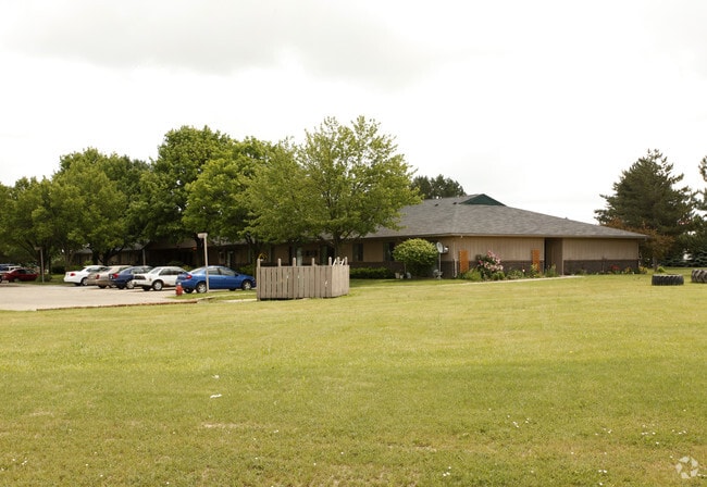 Building Photo - Glenwood