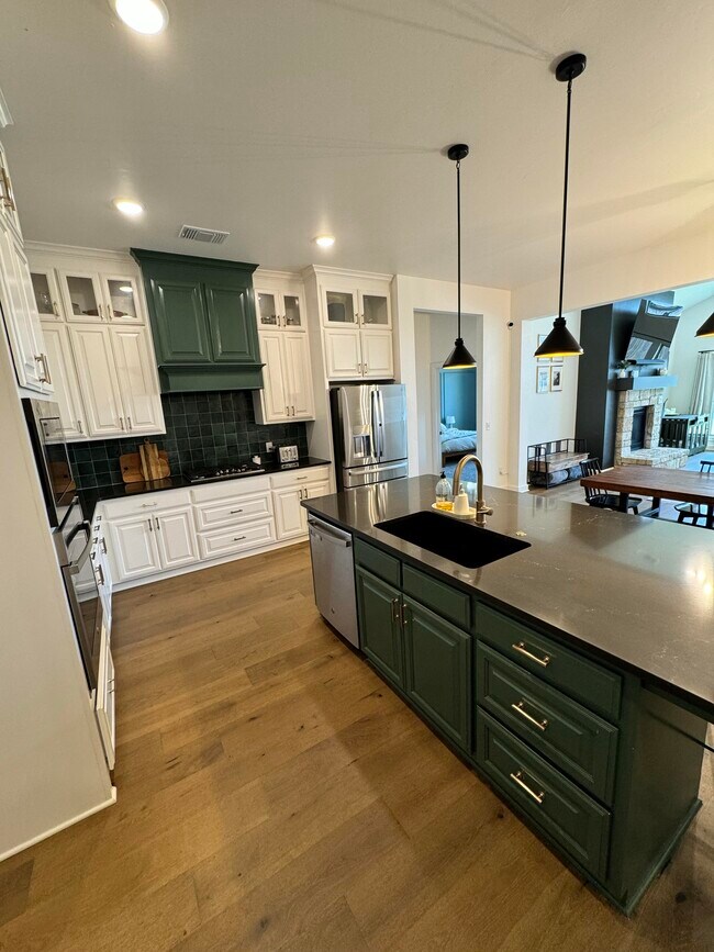Building Photo - 18013 Marea Dr