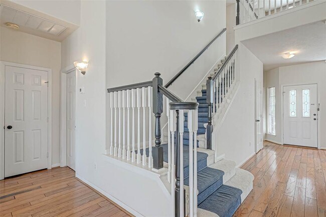 Building Photo - 4903 Knights Branch Dr