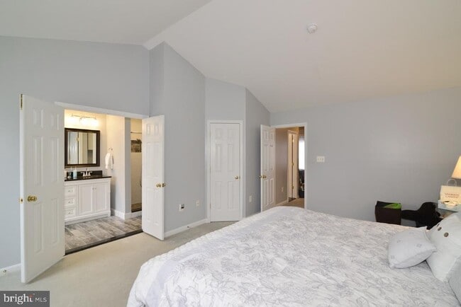 Building Photo - 14237 Legend Glen Ct