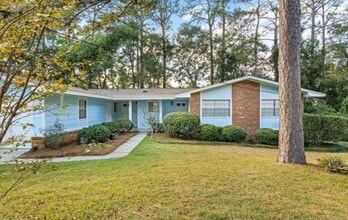 Building Photo - 266 N Villas Ct