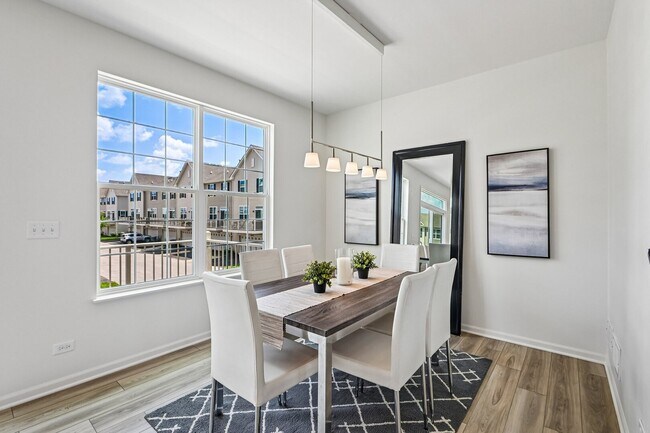 Building Photo - 1611 Bentz Way