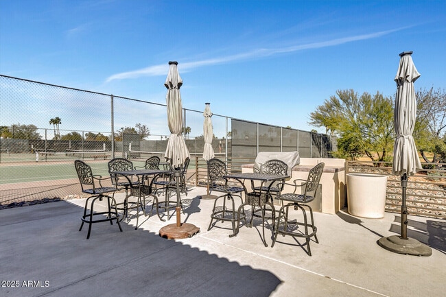 Building Photo - 25409 N Quail Haven Dr