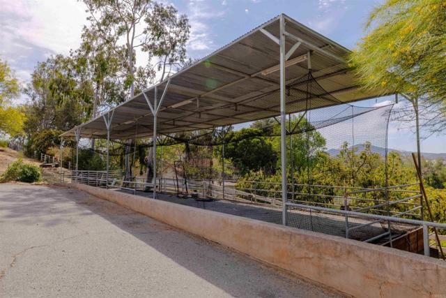 Building Photo - 15263 Presilla Dr