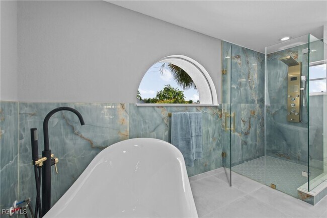 Building Photo - 2106 SW 47th Terrace