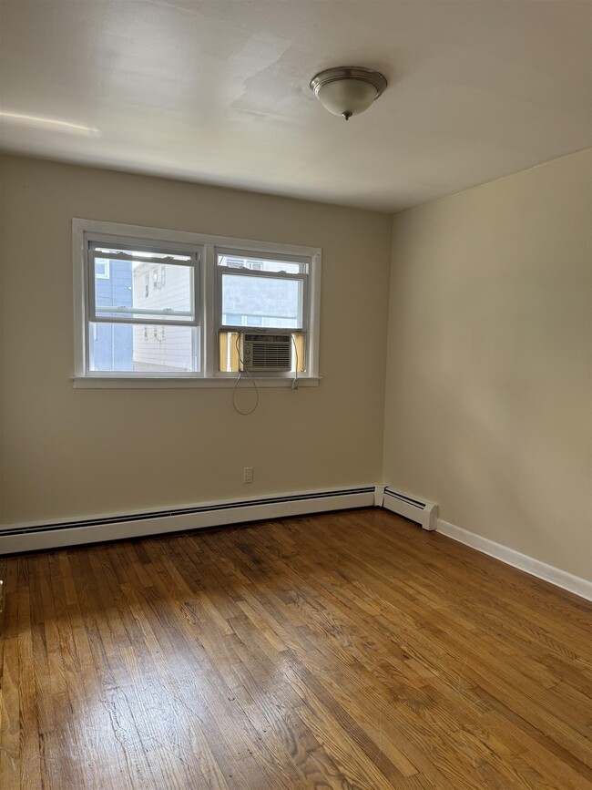 Building Photo - 1609 73rd St