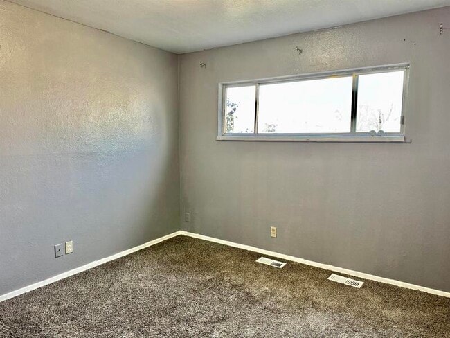 Building Photo - 4728 S 4180 W