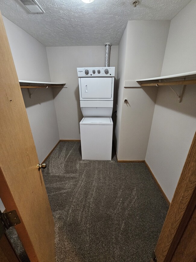 Walk-in Closet - 103 W Eldora Ave