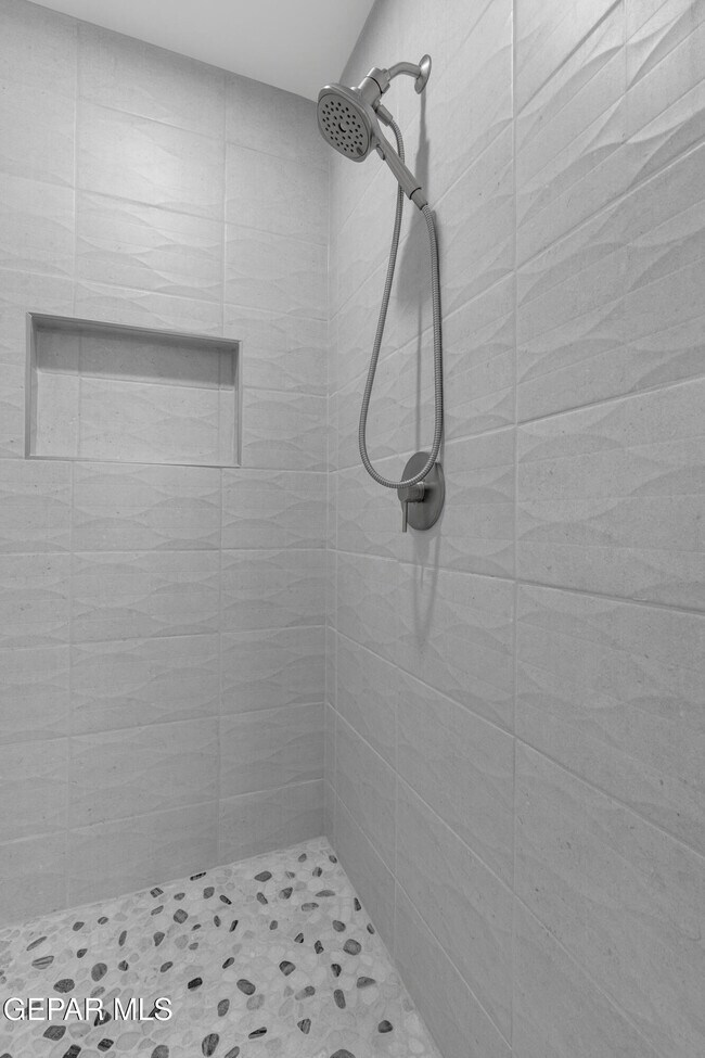 Building Photo - 805 P.º Tranquilo Pl