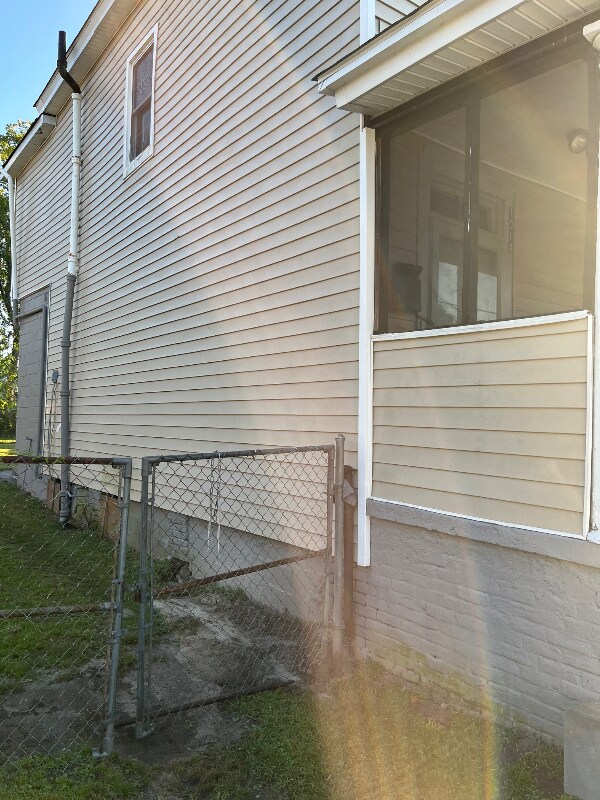Building Photo - 1014 Demmond St