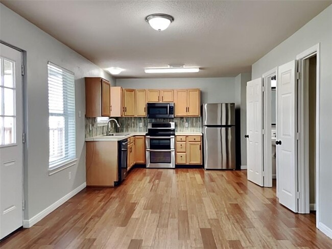 Building Photo - 5003 Hauna Ln