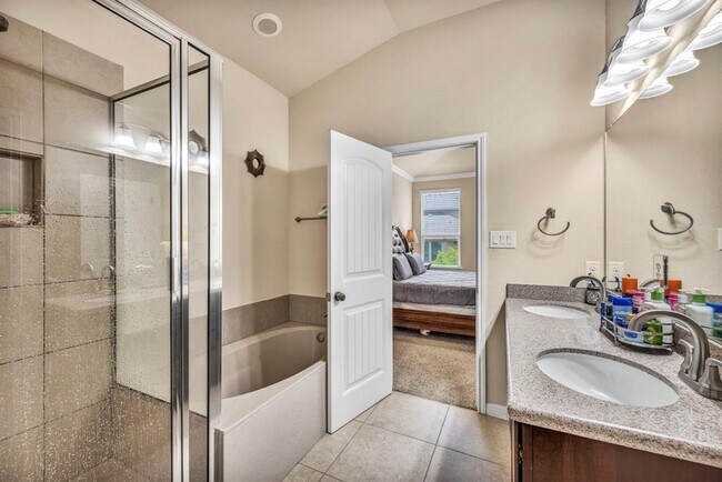 Building Photo - 7320 Bandera Ranch Trail